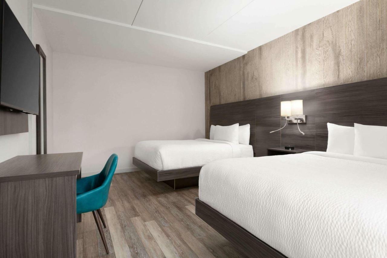 Days Inn By Wyndham Saint John Luaran gambar