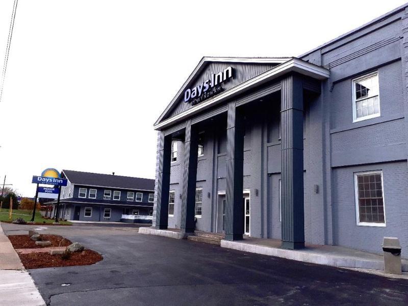 Days Inn By Wyndham Saint John Luaran gambar